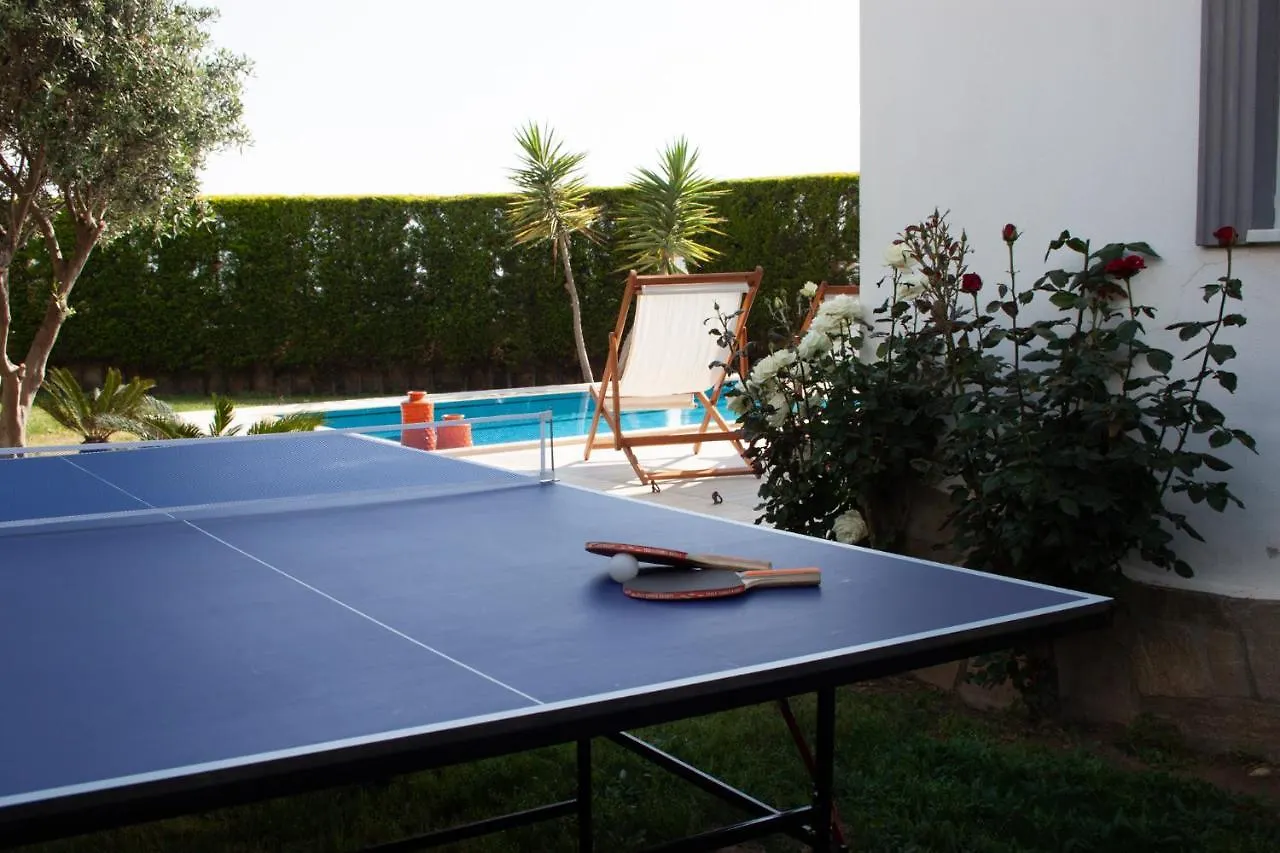 Gorgeous Central 5Br 5Ba Villa With Private Pool Kusadası