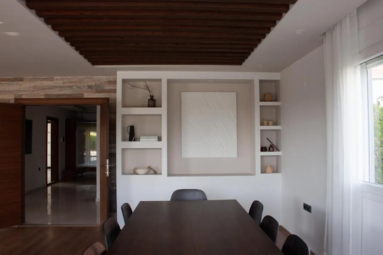 Gorgeous Central 5Br 5Ba Villa With Private Pool Kusadası